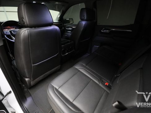 Used 2024 GMC Sierra 1500 Denali AWD/4WD image 9