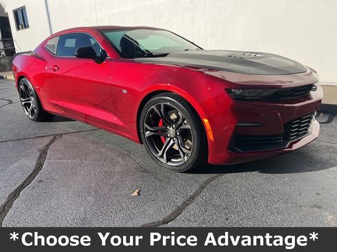Used 2021 Chevrolet Camaro SS image 1
