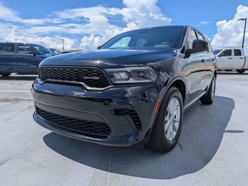Used 2025 Dodge Durango GT RWD image 9