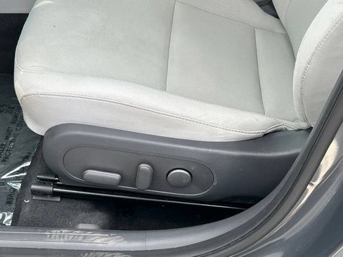 Used 2024 Hyundai Kona SEL AWD/4WD image 16