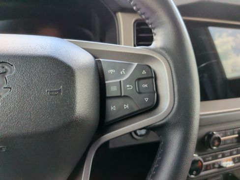 Used 2025 Ford Bronco Outer Banks AWD/4WD image 25