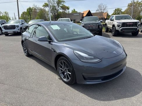 Used 2022 Tesla Model 3 Long Range image 7