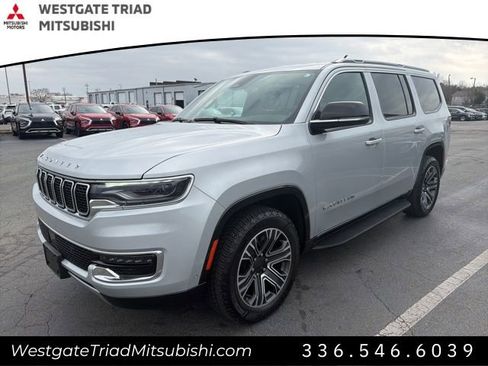 Used 2024 Jeep Wagoneer Series II image 3