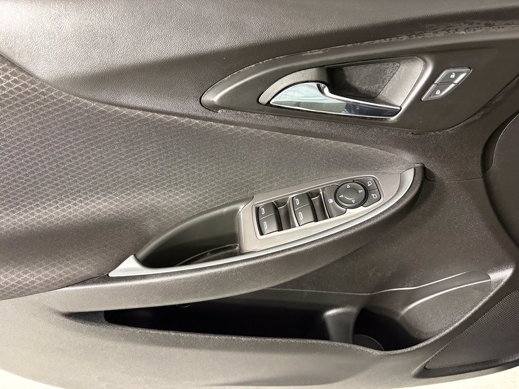 Used 2024 Chevrolet Malibu RS FWD image 19