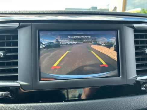 Used 2023 Chrysler Voyager LX FWD image 20