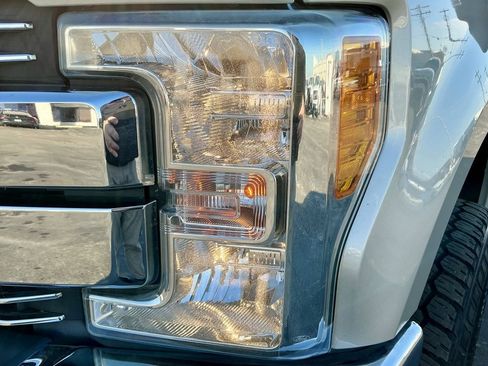 Used 2017 Ford F250 Lariat w/ Lariat Value Package image 10