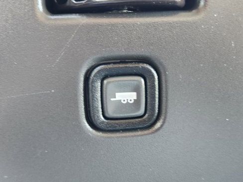 Used 2025 Chevrolet Express 3500 w/ Power Convenience Package image 23