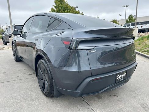 Used 2026 Tesla Model Y Long Range AWD/4WD image 5