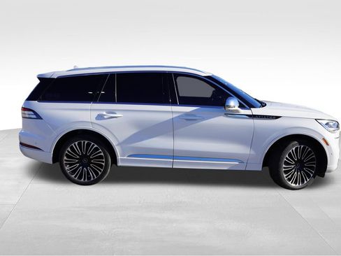 Used 2020 Lincoln Aviator Black Label w/ Dynamic Handling Package AWD/4WD image 2
