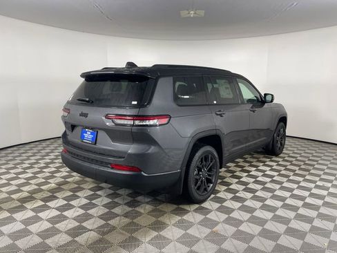 New 2025 Jeep Grand Cherokee L Limited w/ Trailer Tow Package AWD/4WD image 6