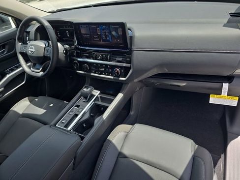 New 2026 Nissan Pathfinder SL FWD image 12