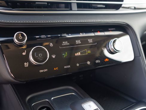 Certified 2026 INFINITI QX60 Luxe w/ Cargo Package image 17