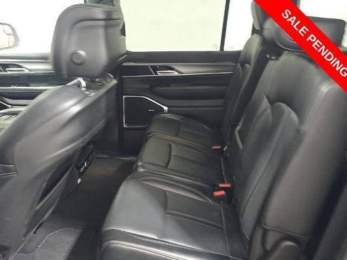Used 2024 Jeep Wagoneer Series II AWD/4WD image 8