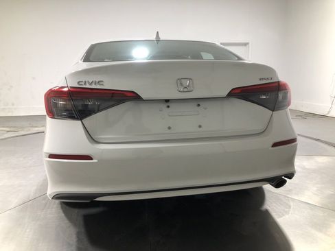 Used 2023 Honda Civic Sport image 6