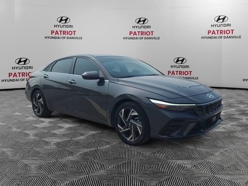 Used 2024 Hyundai Elantra SEL w/ Convenience Package FWD image 1