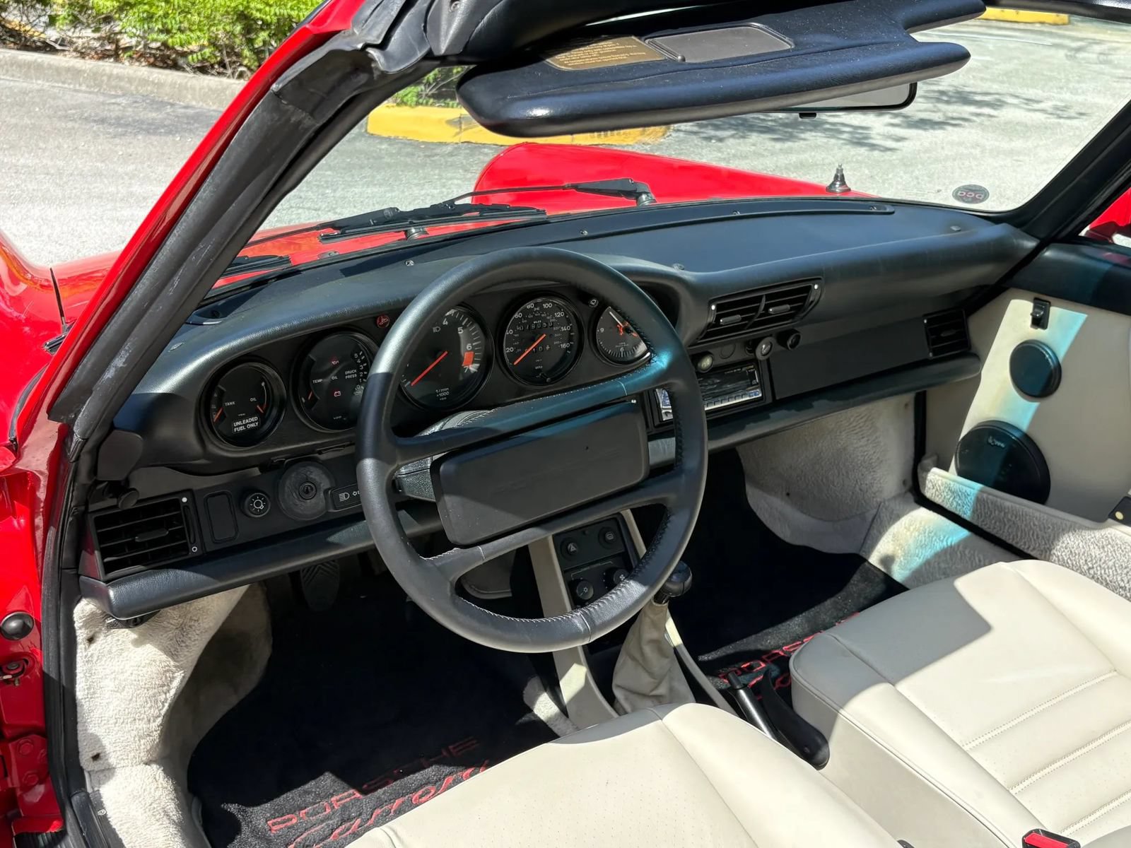 Used 1988 Porsche 911 Carrera RWD image 19