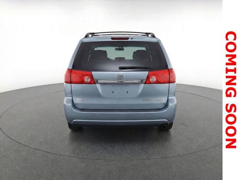 Used 2007 Toyota Sienna XLE Limited image 9
