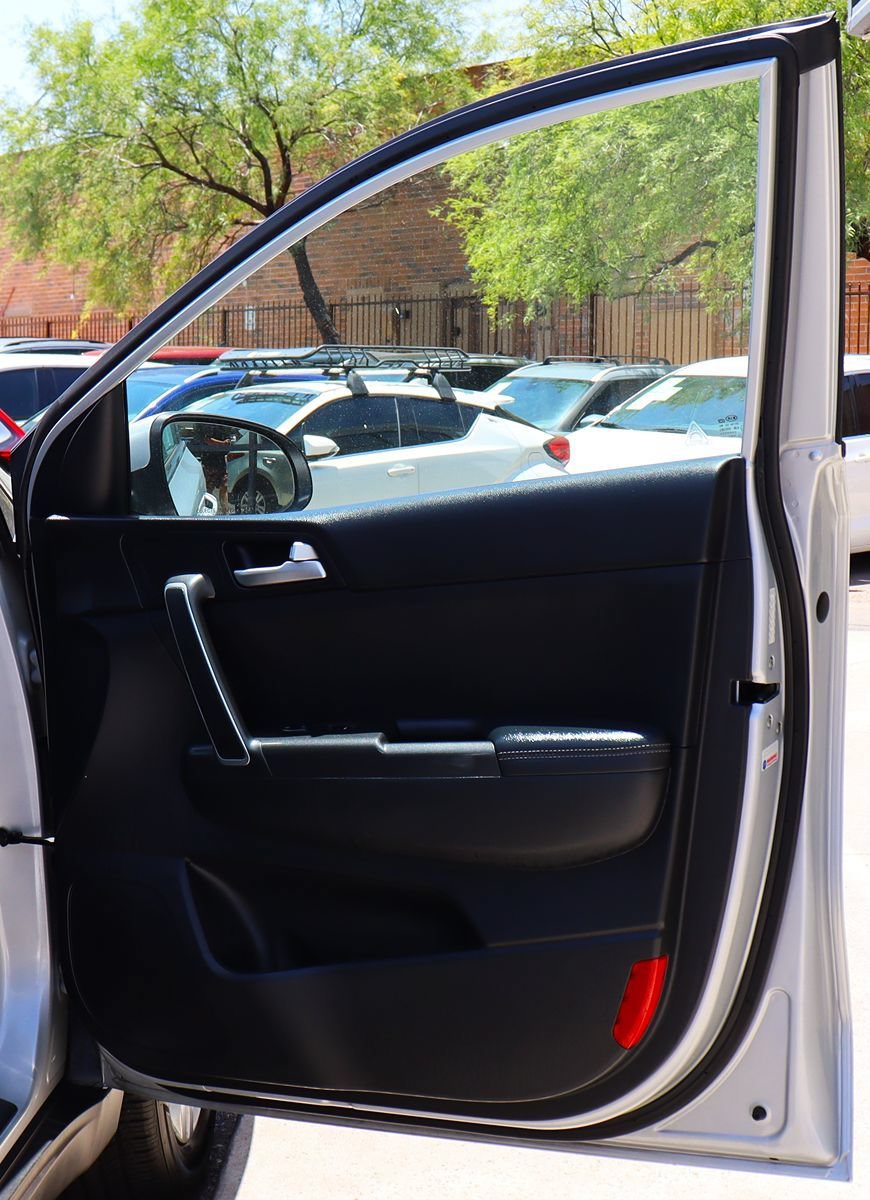 Used 2019 Kia Sportage LX FWD image 29