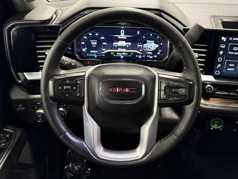 Used 2024 GMC Sierra 1500 Elevation AWD/4WD image 16