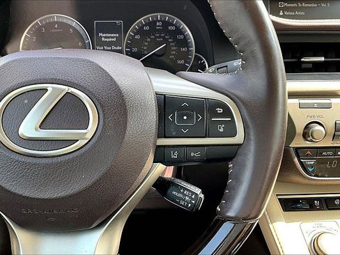 Used 2017 Lexus ES 350 w/ Luxury Package FWD image 18