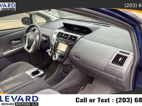 Used 2014 Toyota Prius V Three FWD image 37