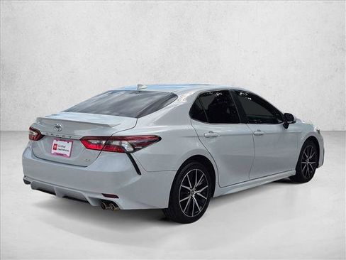 Used 2024 Toyota Camry SE w/ Convenience Package FWD image 5