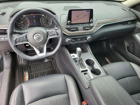 Used 2019 Nissan Altima 2.0 Edition One FWD image 14