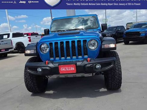 Used 2022 Jeep Gladiator Mojave AWD/4WD image 3