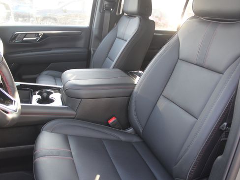 New 2026 Chevrolet Suburban RST w/ Comfort Package image 8