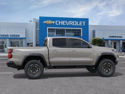 New 2026 Chevrolet Colorado ZR2 w/ Technology Package AWD/4WD image 3