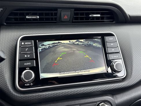 Used 2024 Nissan Kicks S image 22