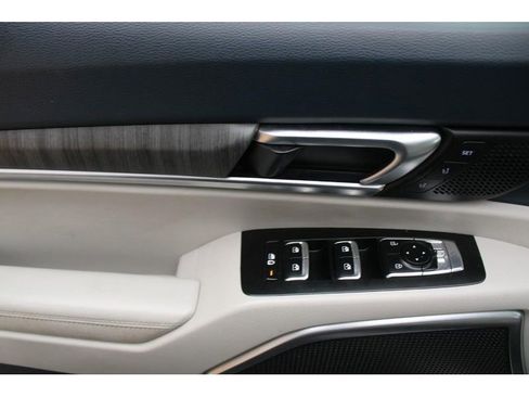 Used 2023 Kia Telluride SX Prestige image 18