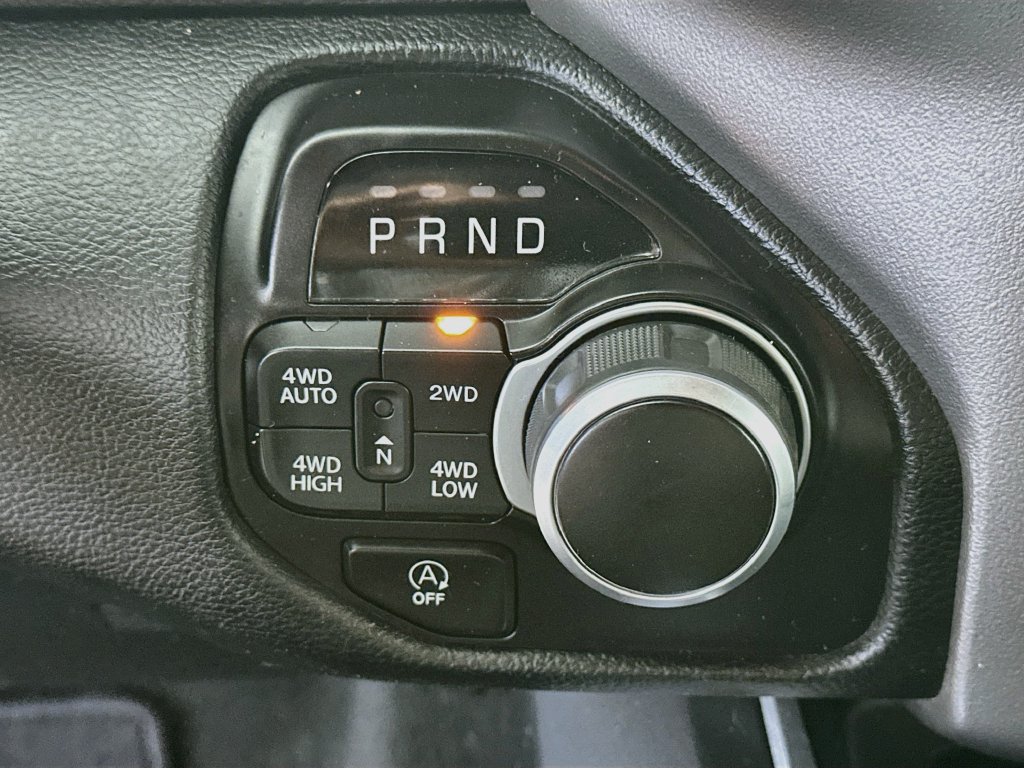 Used 2022 RAM 1500 Big Horn AWD/4WD image 16