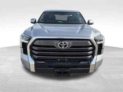 Used 2025 Toyota Tundra Limited AWD/4WD image 8