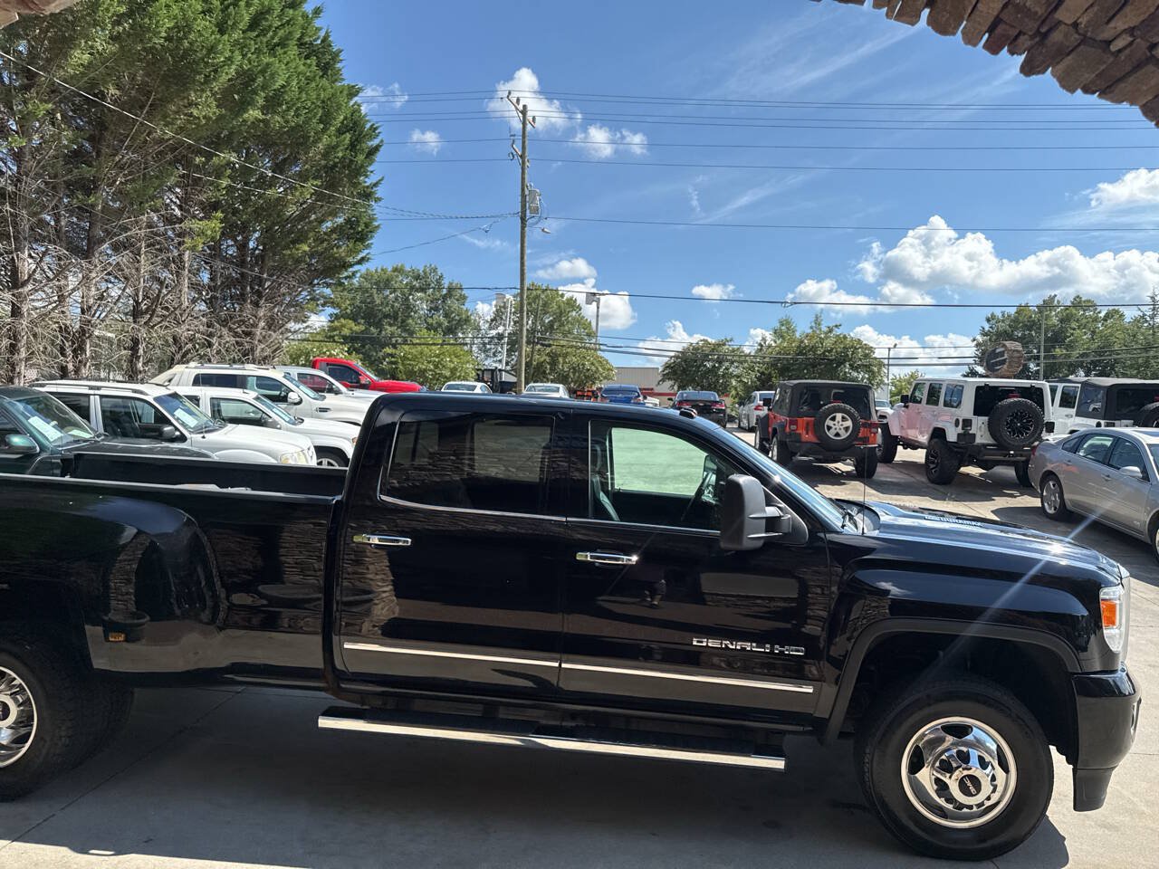 Used 2015 GMC Sierra 3500 Denali w/ Duramax Plus Package AWD/4WD image 6