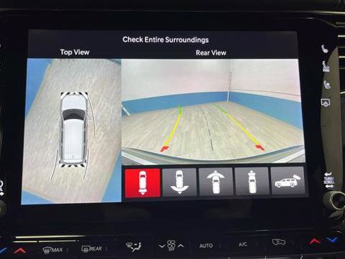 Used 2023 Jeep Grand Wagoneer Series II image 14