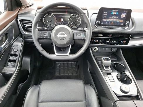 Certified 2022 Nissan Rogue SV w/ SV Premium Package image 12