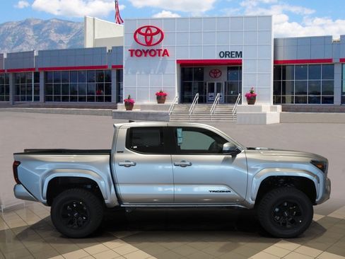 New 2025 Toyota Tacoma SR5 image 5