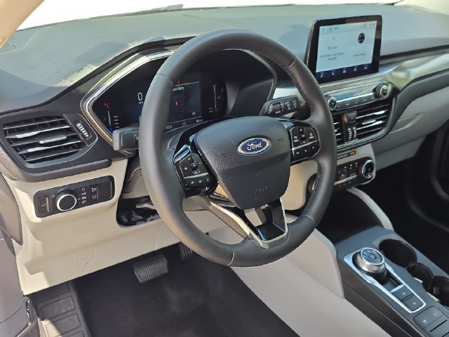 Used 2023 Ford Escape Active AWD/4WD image 14