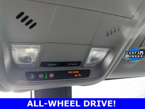 Used 2022 Chevrolet Equinox LS image 12