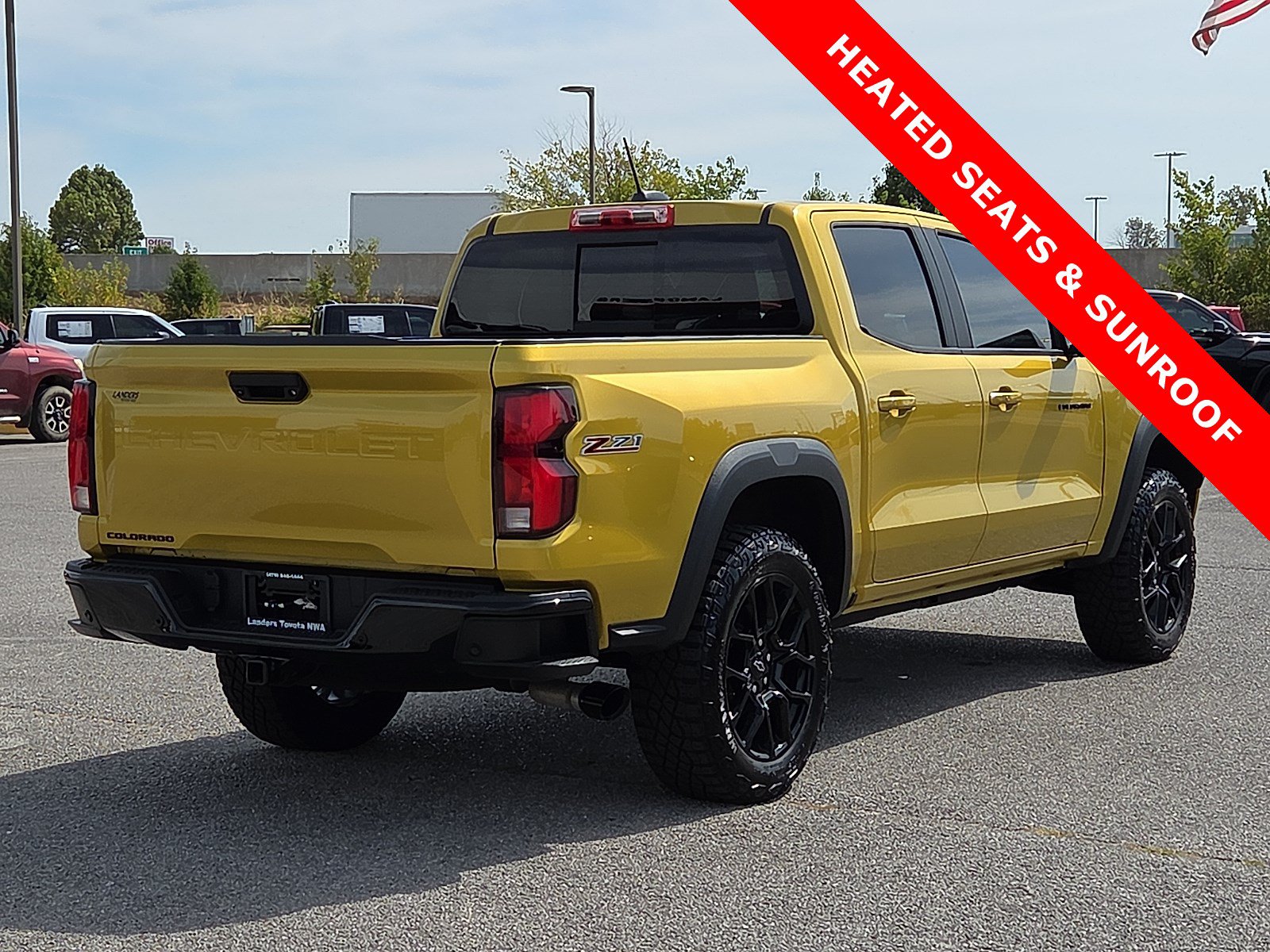 Used 2024 Chevrolet Colorado Z71 w/ LPO, Dark Essentials Package AWD/4WD image 5