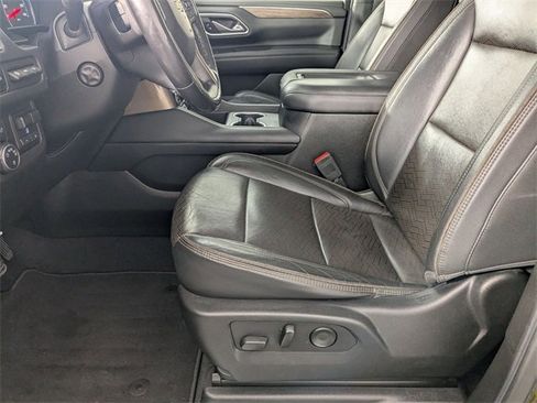 Used 2021 Chevrolet Tahoe High Country w/ Premium Package image 14