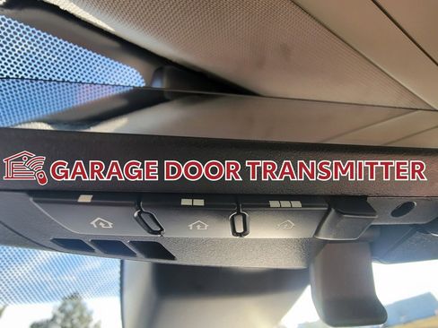 Used 2023 Toyota RAV4 Limited image 30