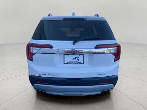 Used 2023 GMC Acadia SLE w/ Driver Convenience Package image 6