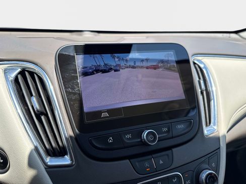 Used 2024 Chevrolet Malibu LT FWD image 23