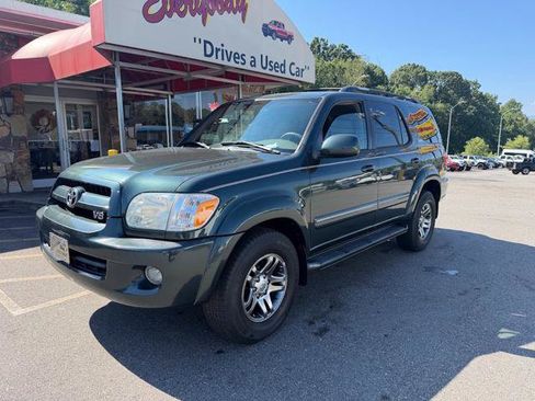 Used 2007 Toyota Sequoia SR5 AWD/4WD image 1