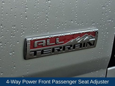 Used 2015 GMC Canyon SLE w/ All-Terrain Package image 32