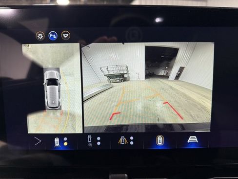 New 2026 Chevrolet Equinox LT w/ Convenience Package II image 19