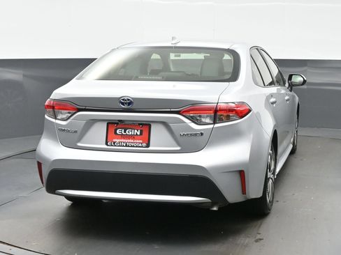 Used 2022 Toyota Corolla LE FWD image 5