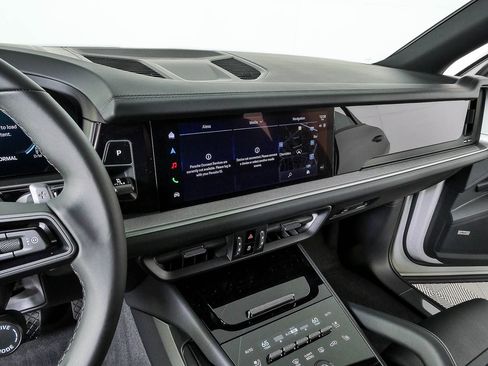 New 2026 Porsche Cayenne AWD/4WD image 13